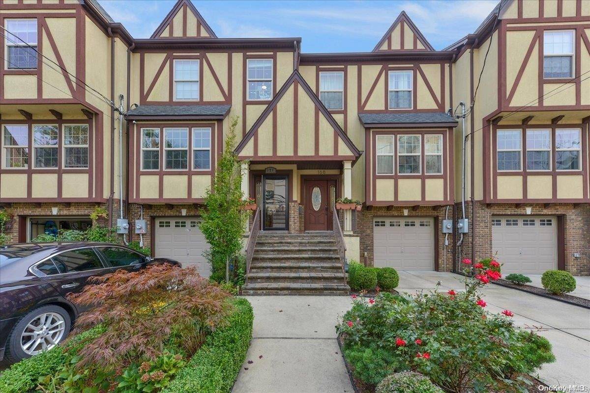 Lynbrook, NY 11563,168 Scranton AVE