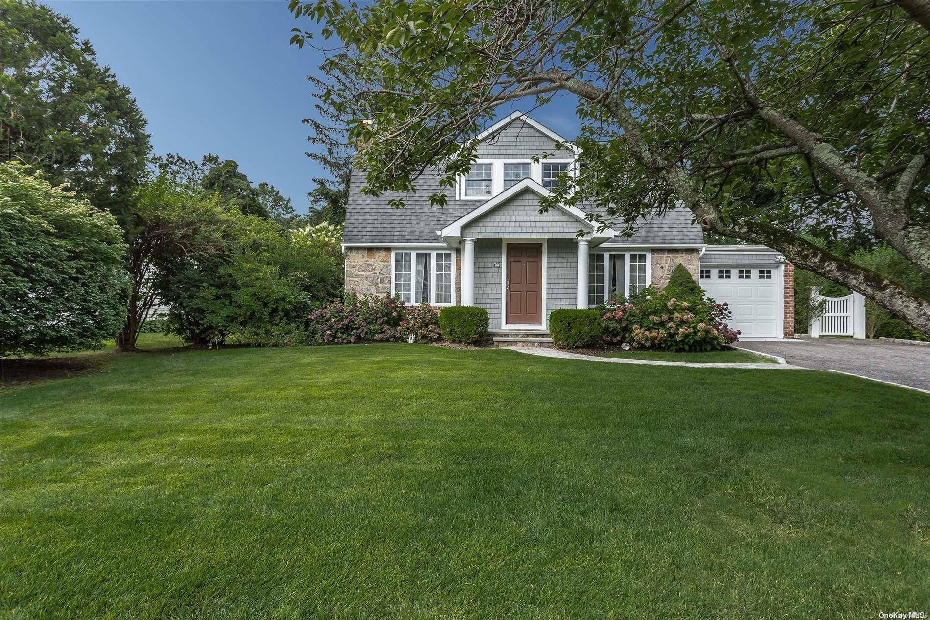 East Hills, NY 11577,65 Oakdale LN