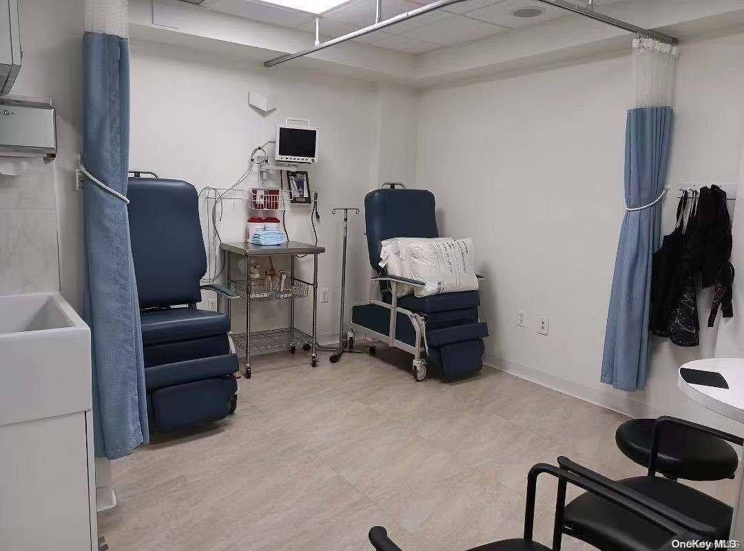 Flushing, NY 11355,132-15 41st AVE #CB