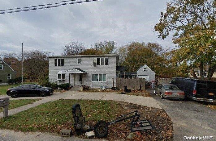 Bellport, NY 11713,42 Champlin AVE