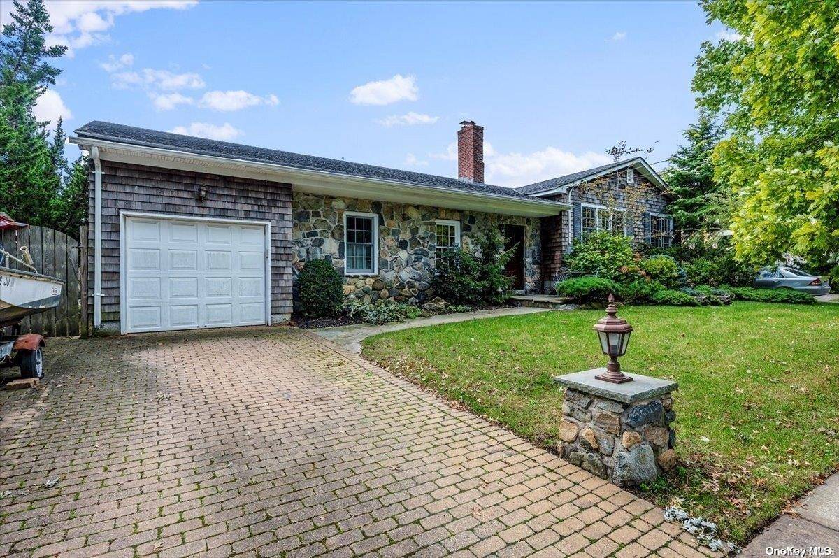 Wantagh, NY 11793,2404 Beverly RD