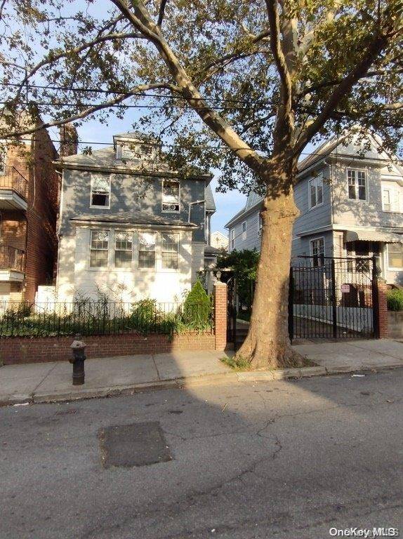 Flushing, NY 11377,41-27 73rd ST