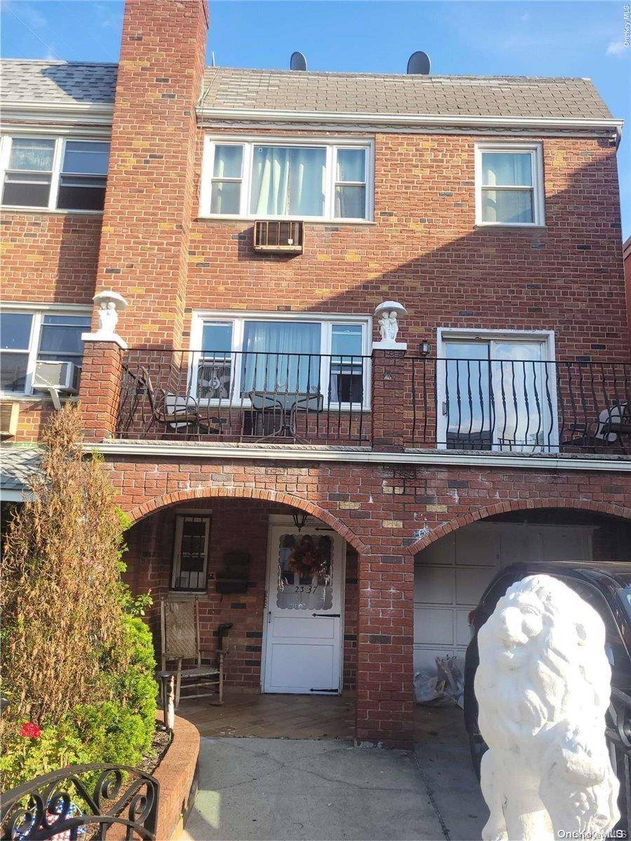 Long Island City, NY 11105,23-37 38th ST