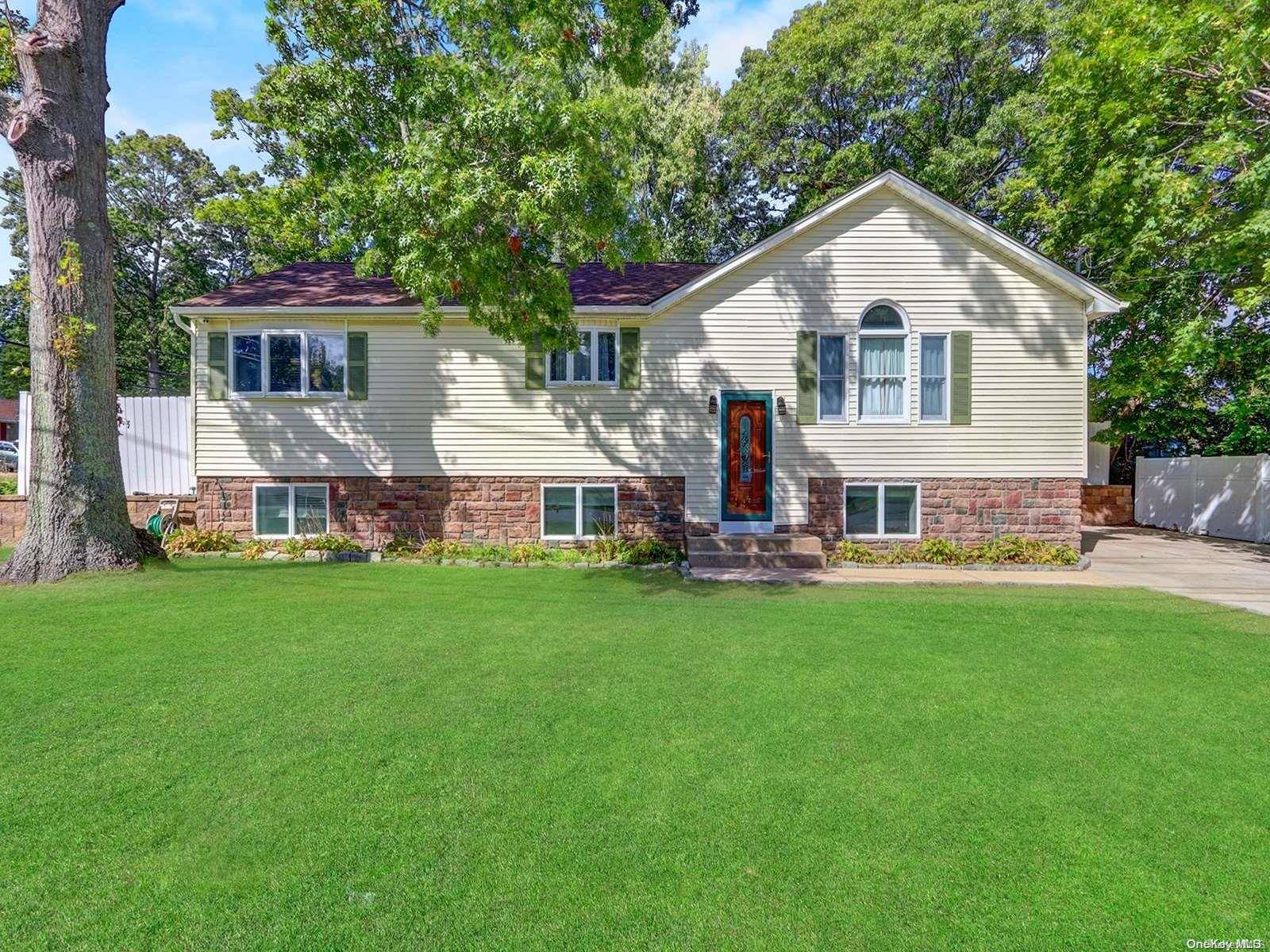 Centereach, NY 11720,1 Park ST