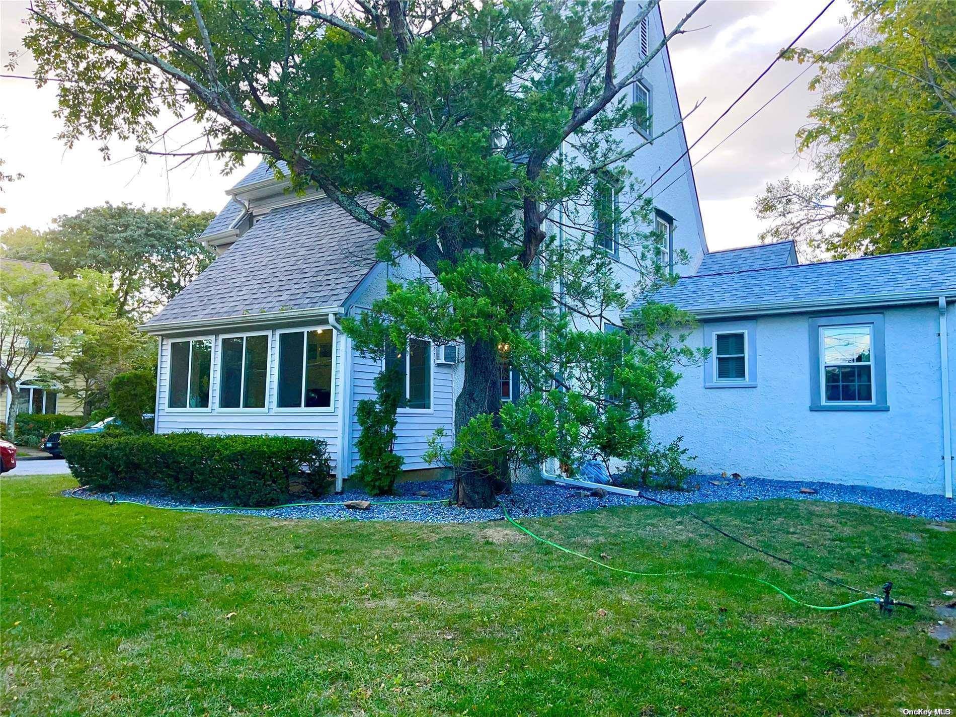 Hewlett, NY 11557,34 Yale AVE