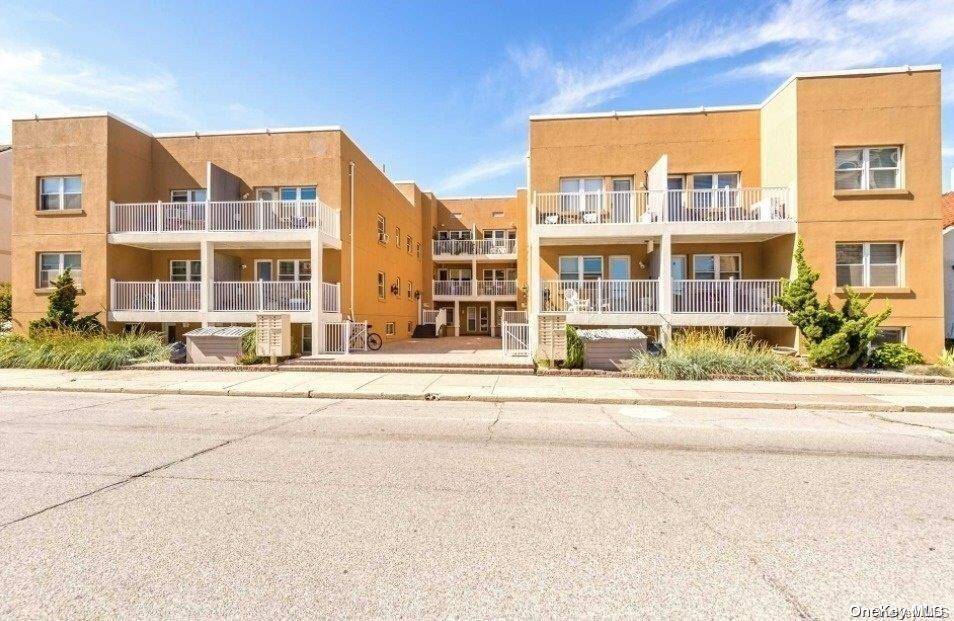 Long Beach, NY 11561,251 W Broadway #104