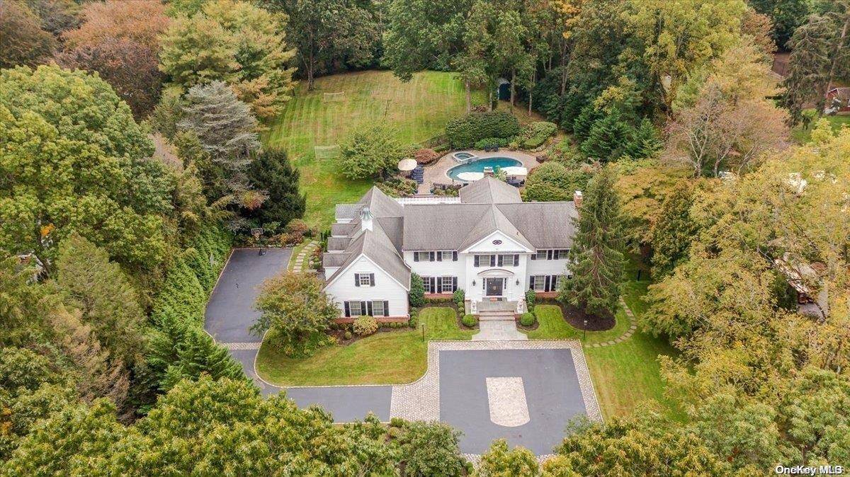 Old Westbury, NY 11568,123 Wheatley Road