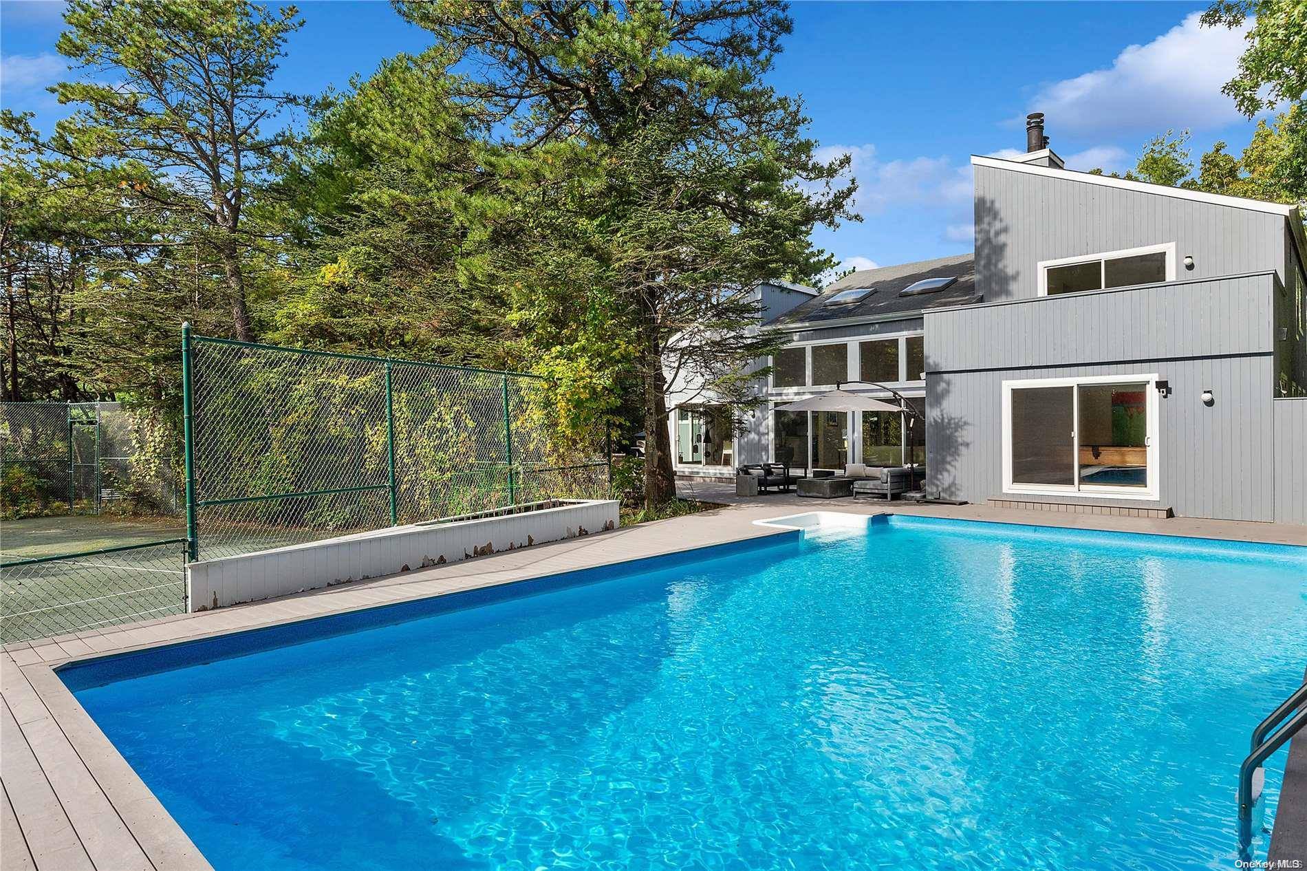 East Quogue, NY 11942,2 Lacebark LN