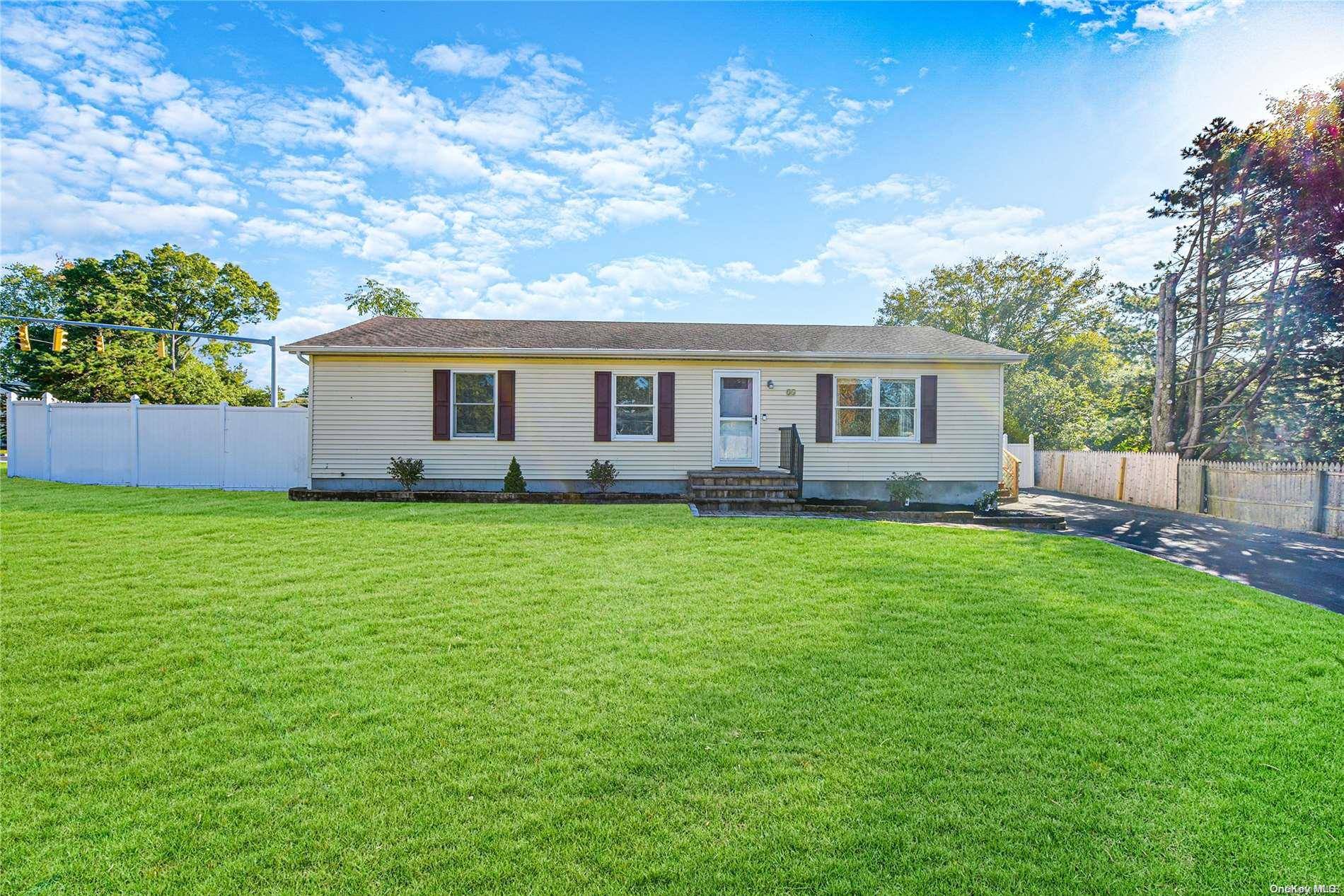 Centereach, NY 11720,35 Taylor AVE