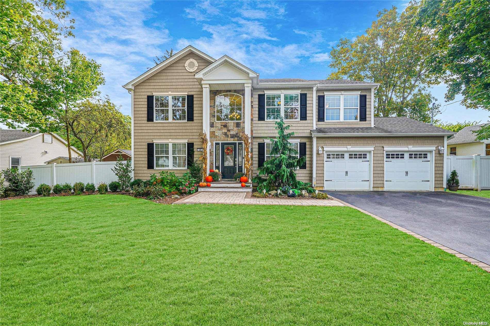 Saint James, NY 11780,126 7th ST