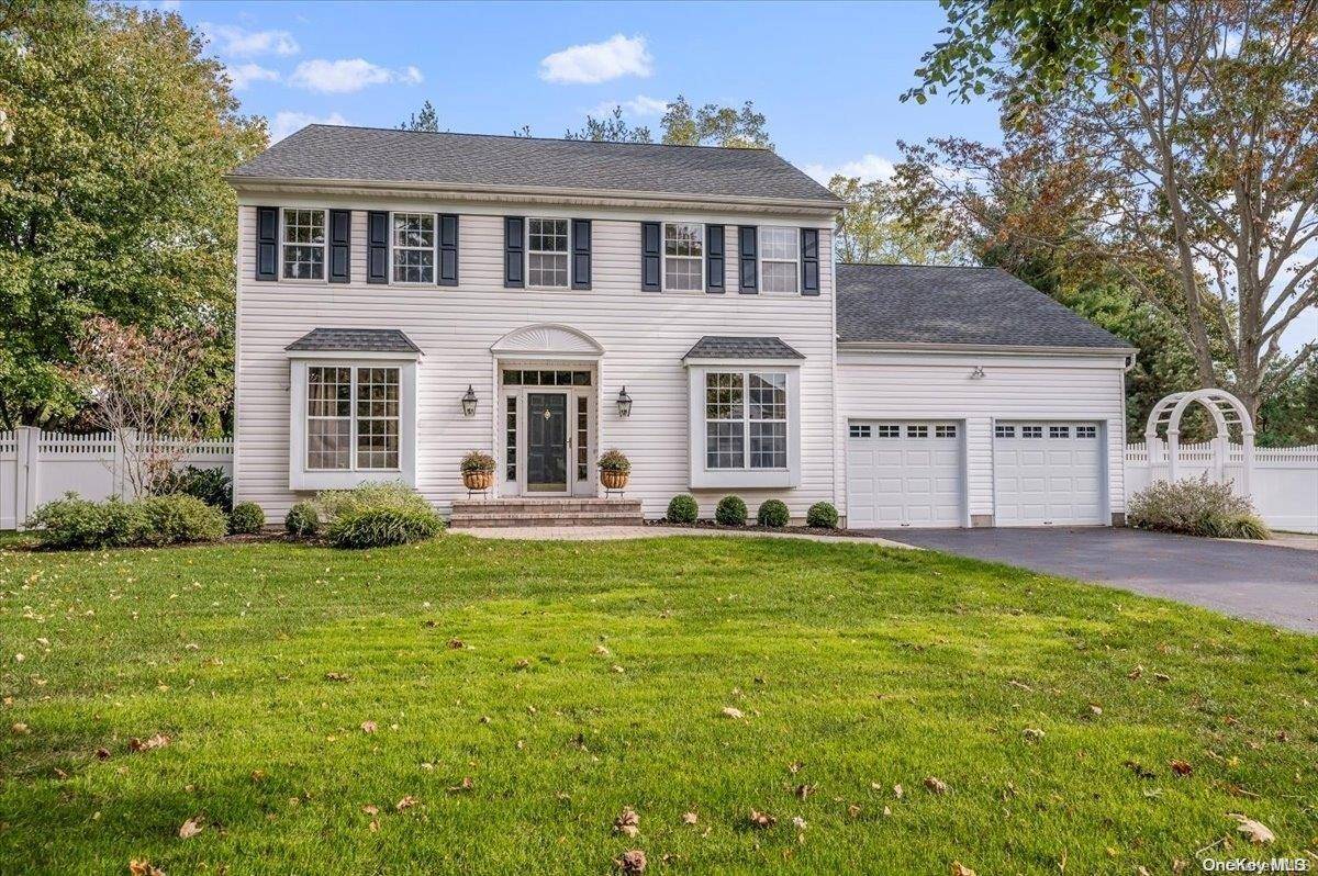 East Northport, NY 11731,31 N Hill DR