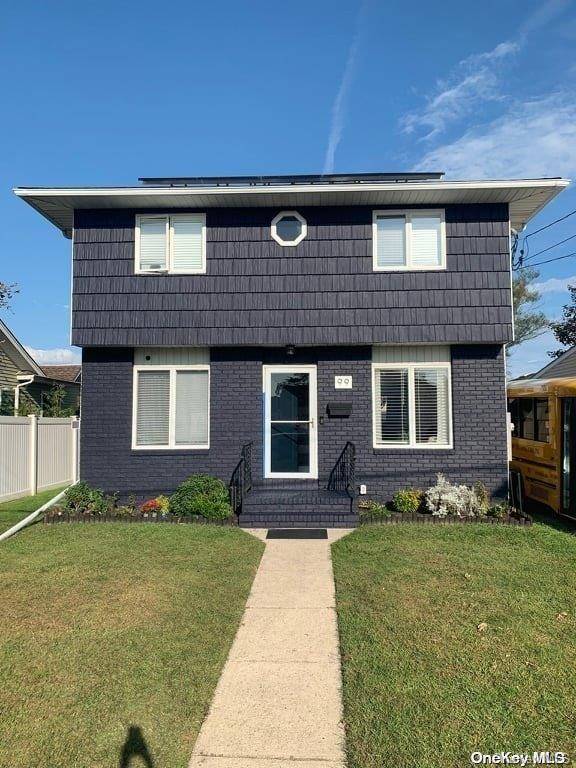 Lindenhurst, NY 11757,99 Miramar BLVD