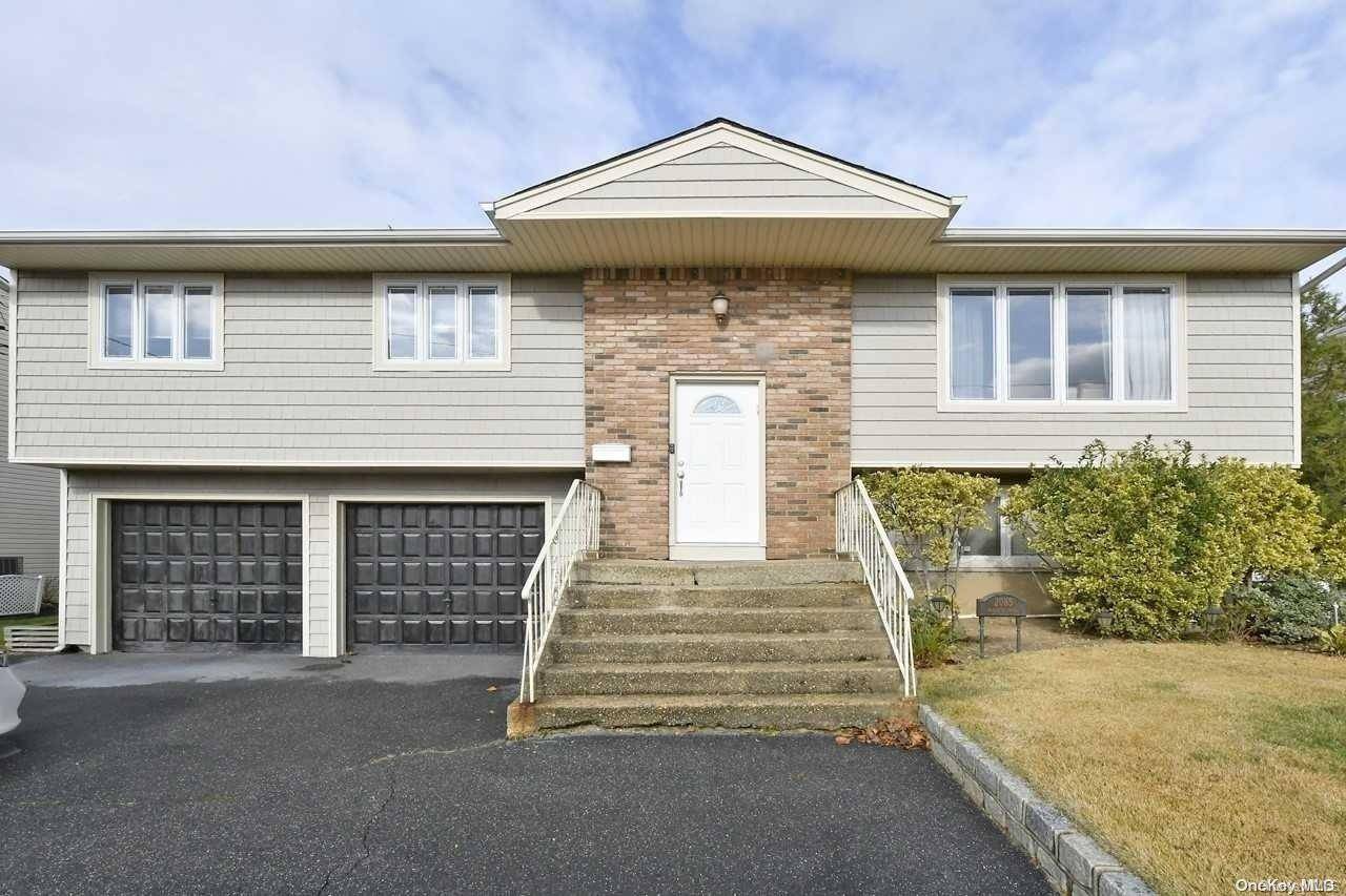 Merrick, NY 11566,2085 Kenneth RD