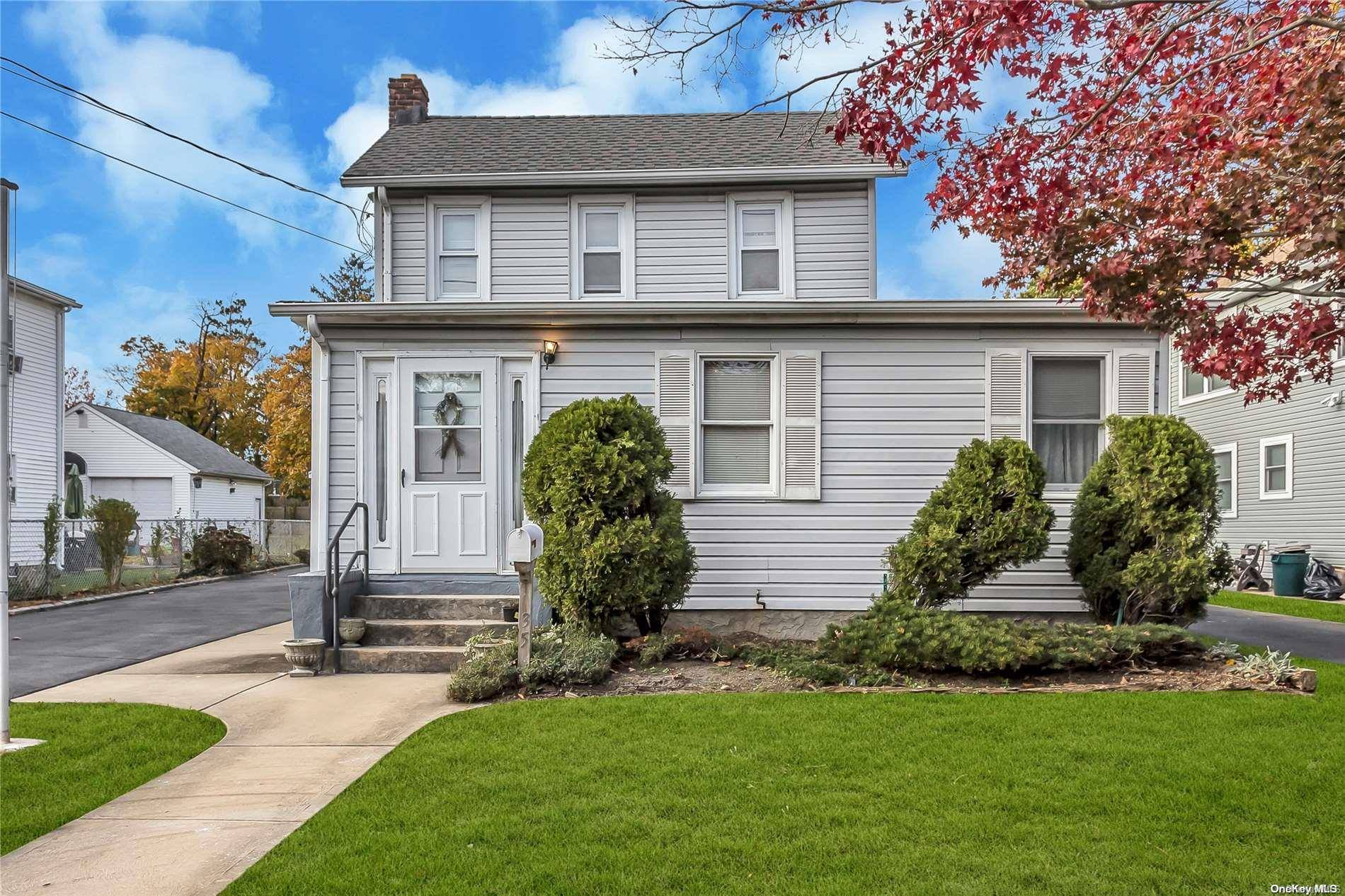 East Rockaway, NY 11518,35 Waverly AVE