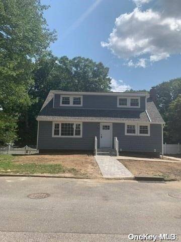 Huntington Station, NY 11746,14 Clay ST