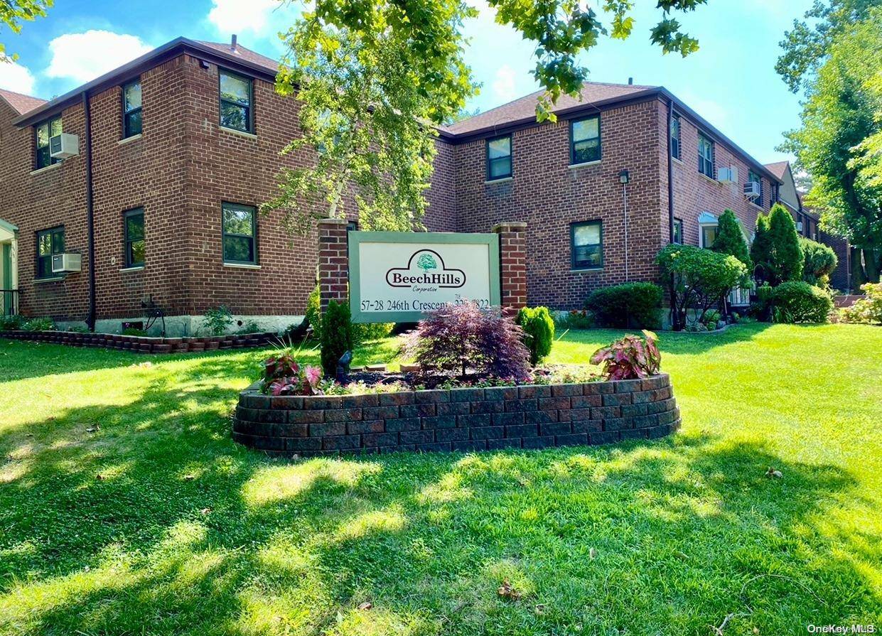 Douglaston, NY 11362,245-45 62nd AVE #Upper