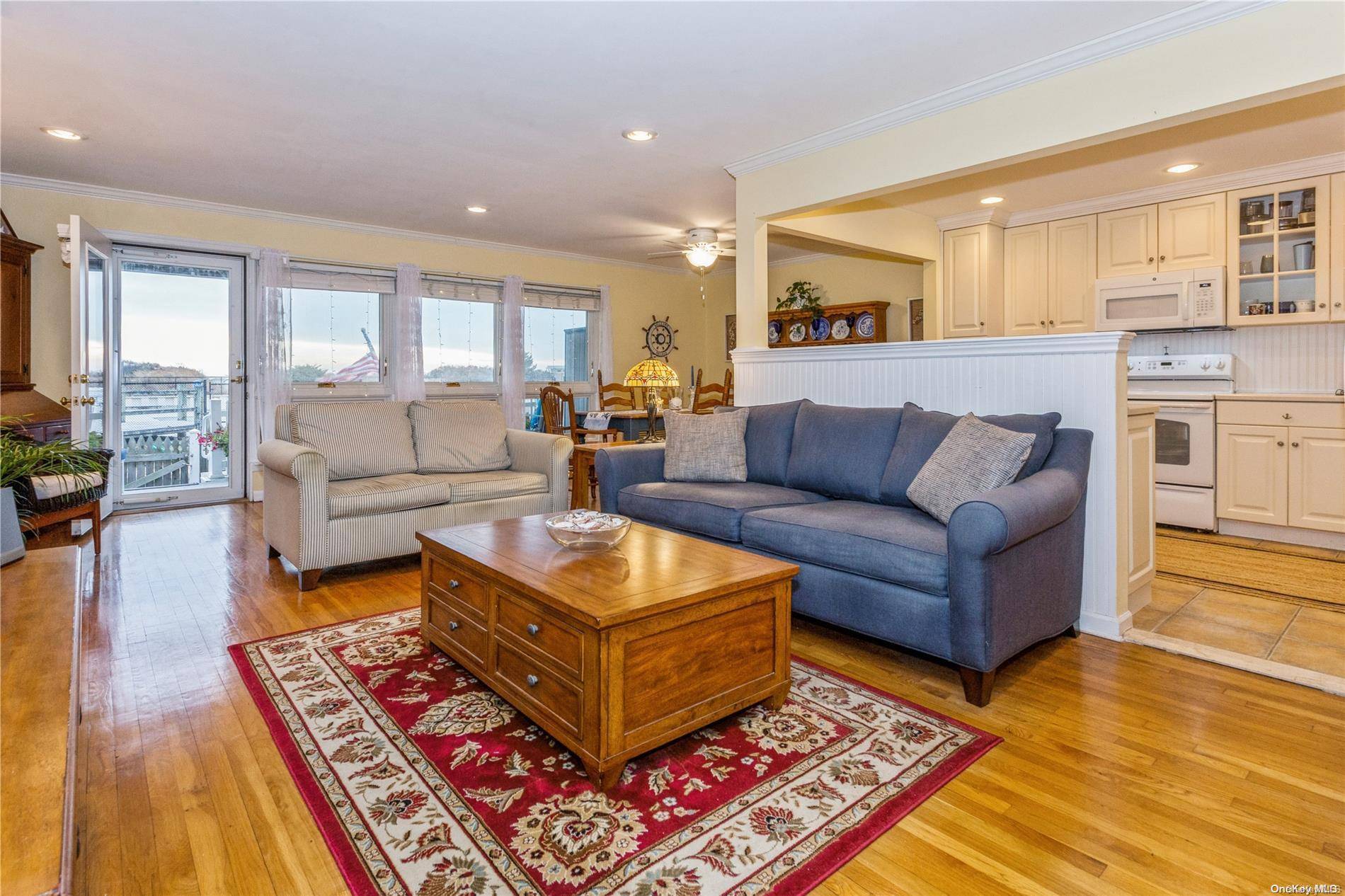 Lido Beach, NY 11561,750 Lido Blvd #4A