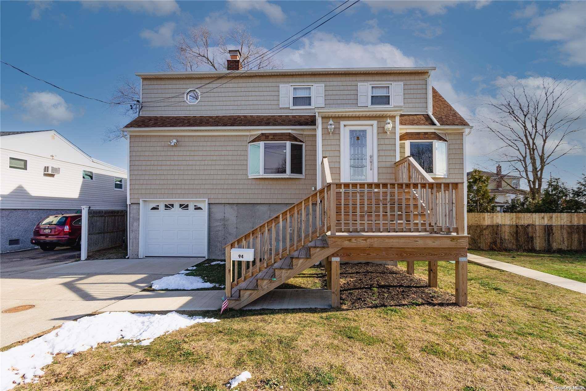 East Rockaway, NY 11518,94 4th AVE