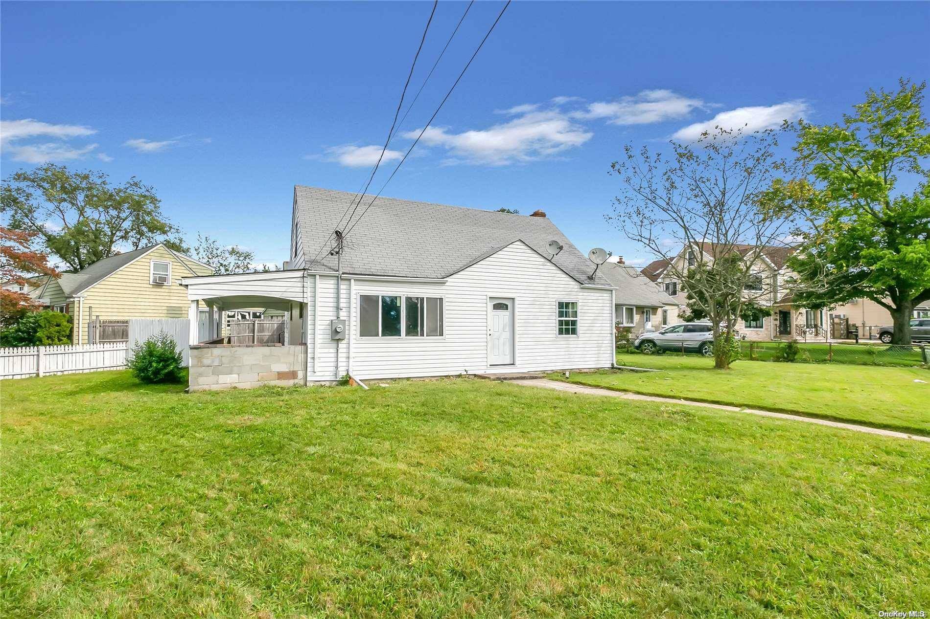 Valley Stream, NY 11580,1161 Hook Creek BLVD