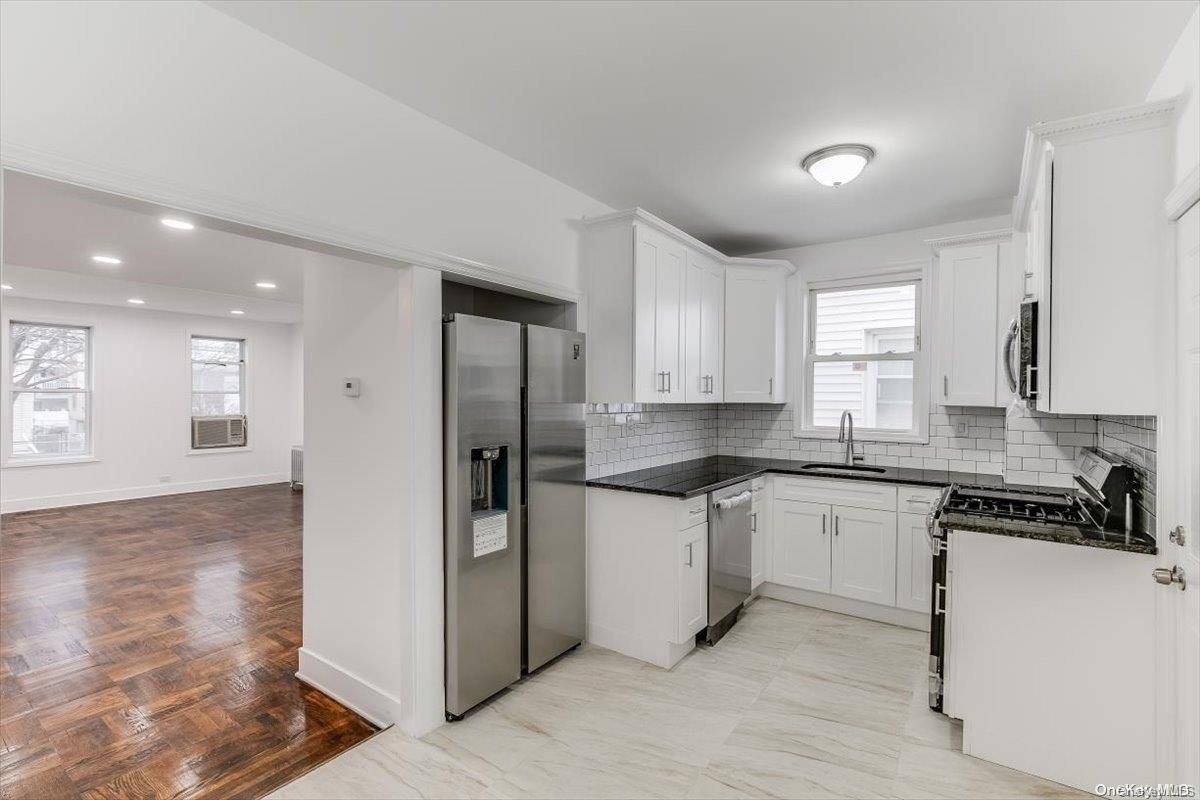 Bronx, NY 10465,247 Quincy AVE