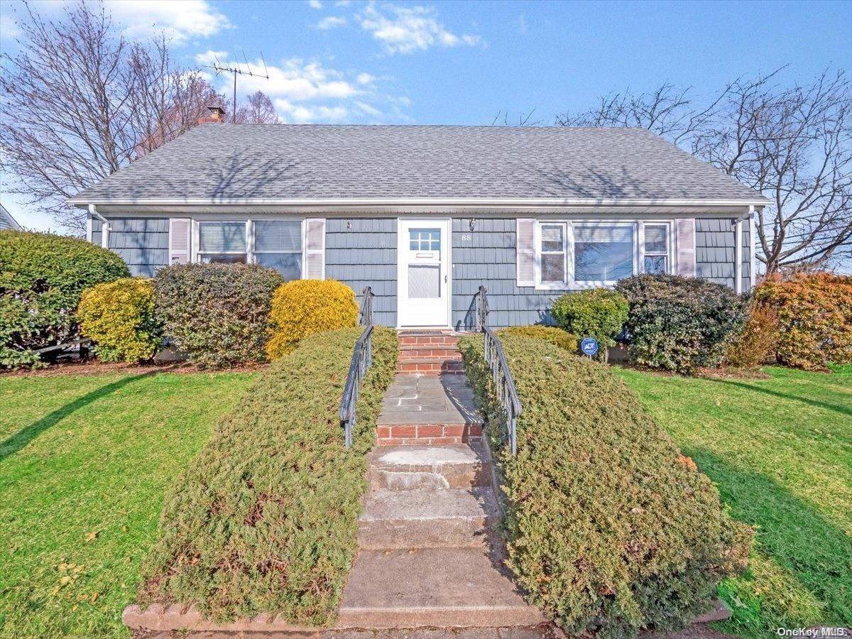 Mineola, NY 11501,88 Wheeler AVE