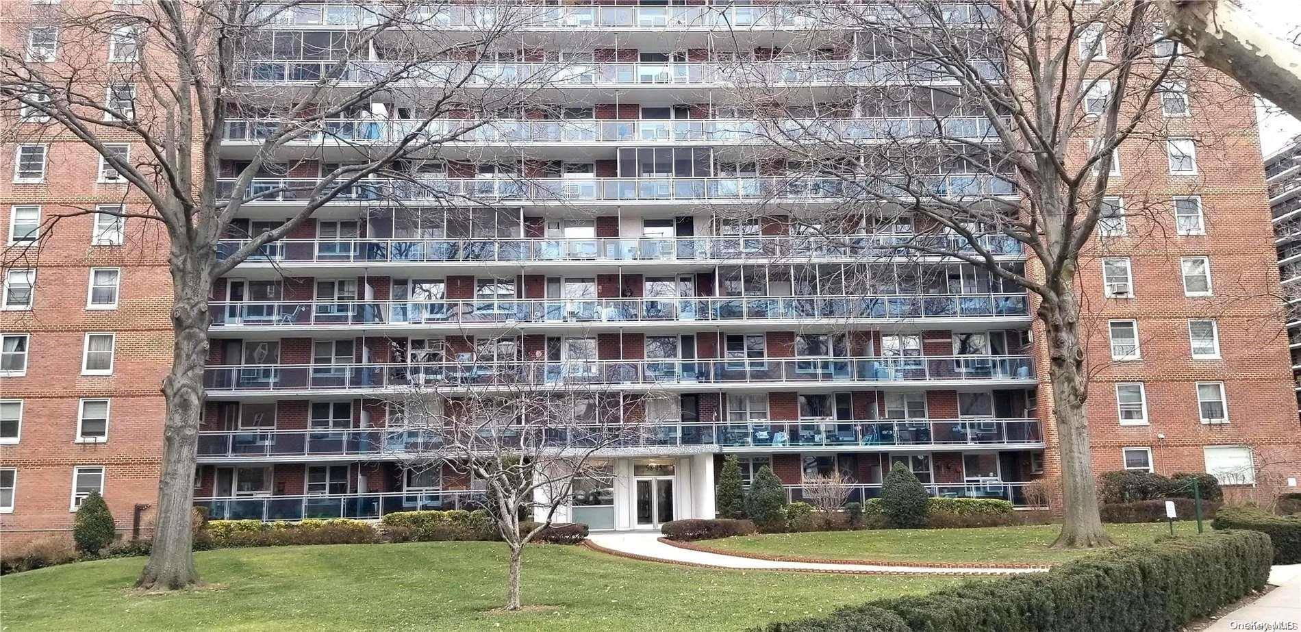 Rego Park, NY 11374,98-05 63 RD #5B