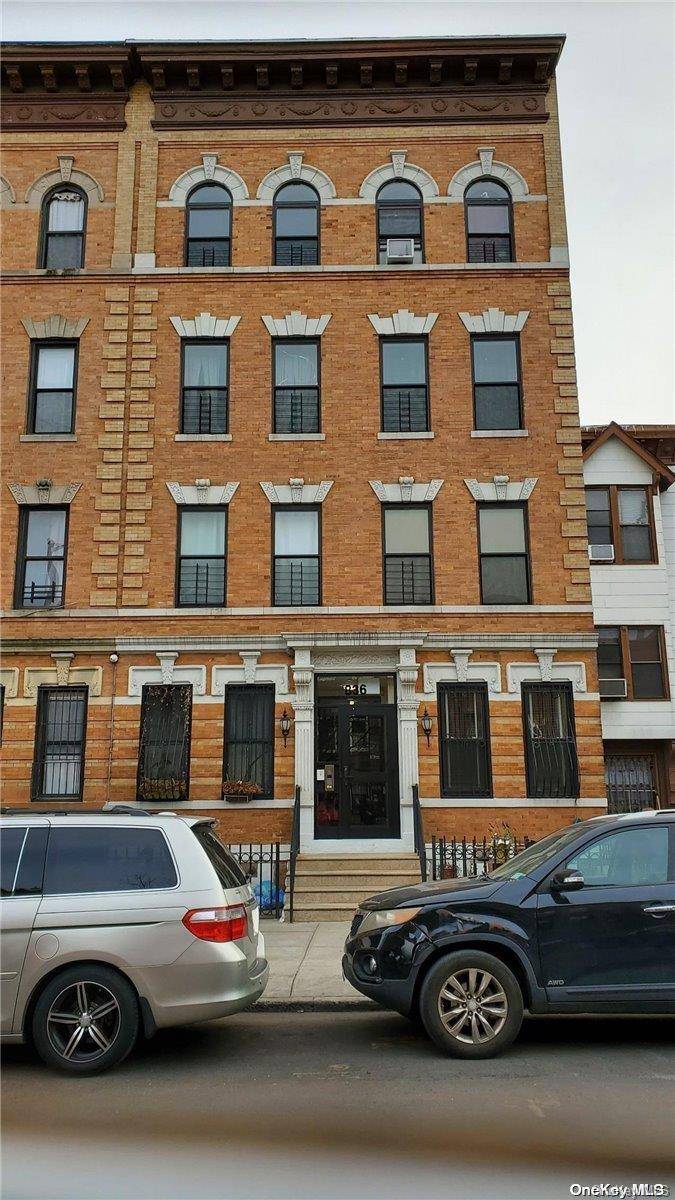 Brooklyn, NY 11221,836 Jefferson AVE #2A