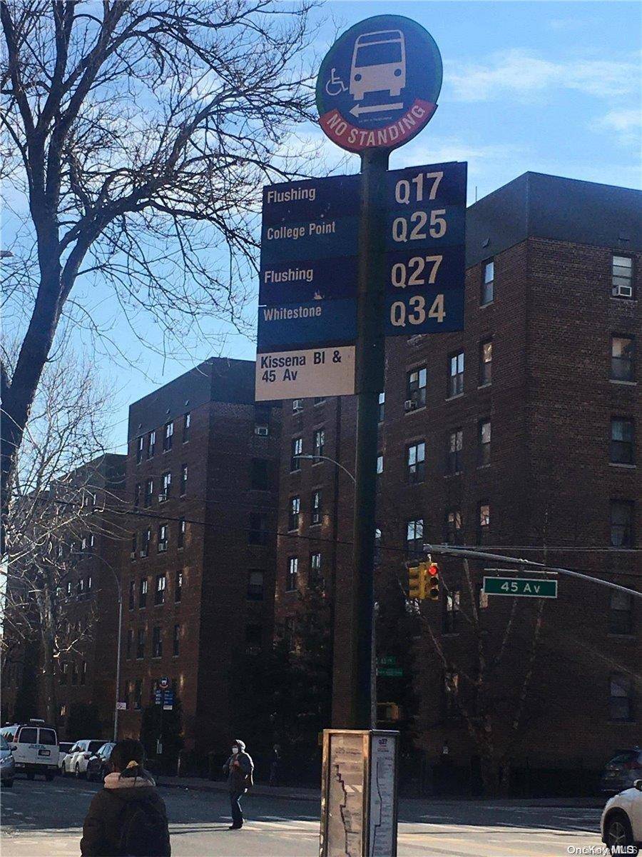 Flushing, NY 11355,44-55 Kissena Blvd #6