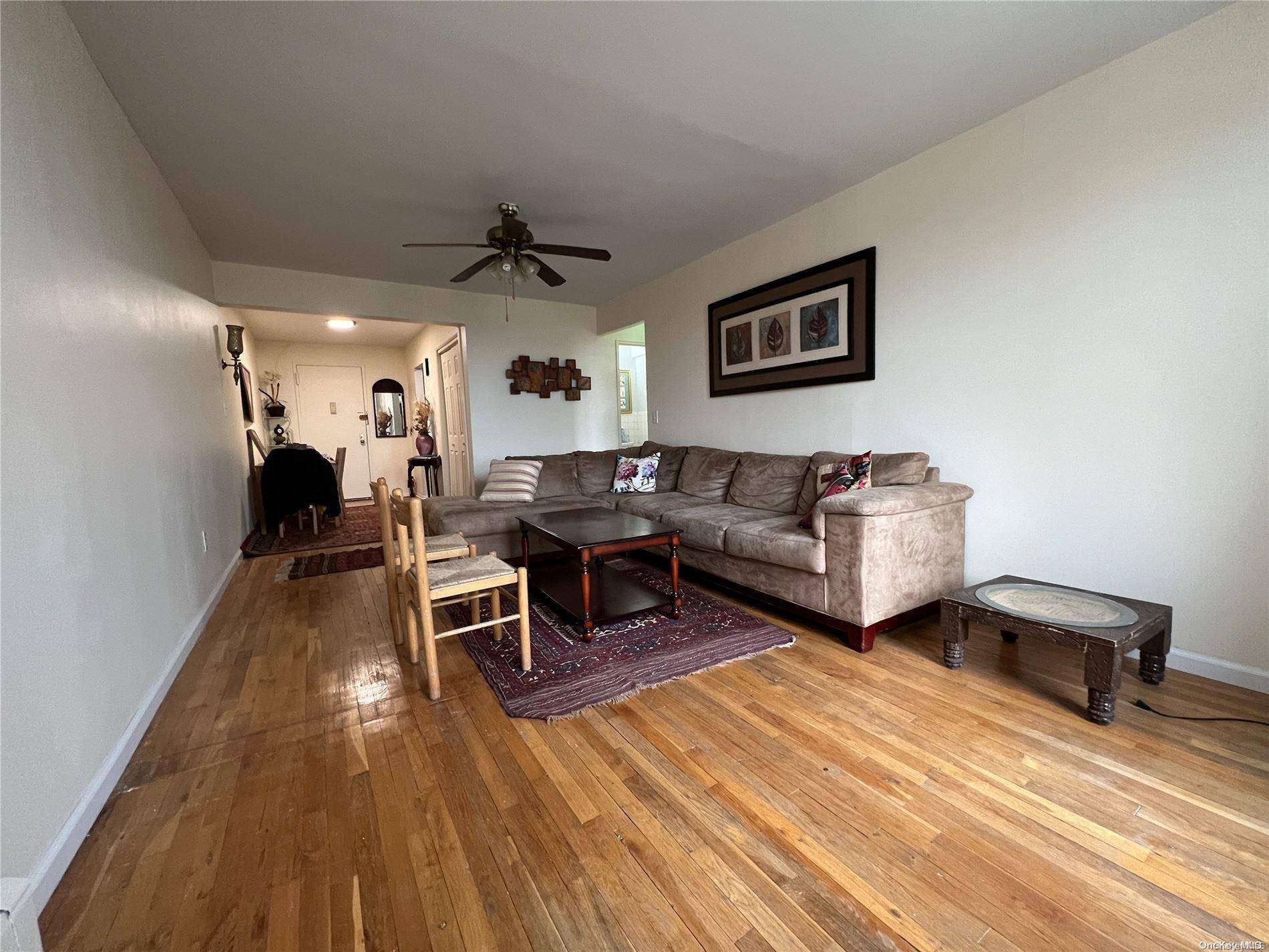 Kew Gardens, NY 11415,84-70 129th ST #6P