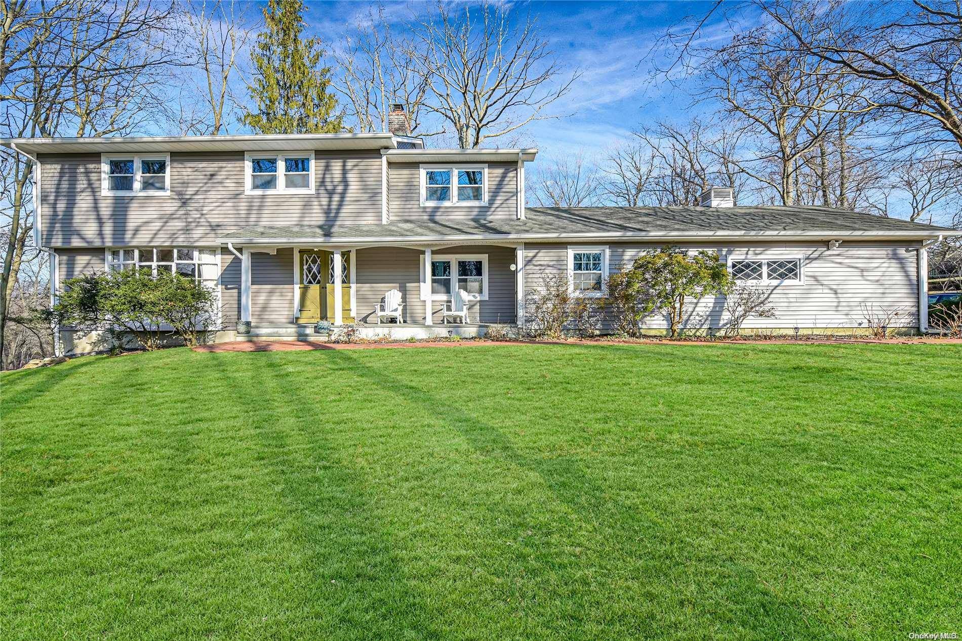 Stony Brook, NY 11790,1 Toga DR