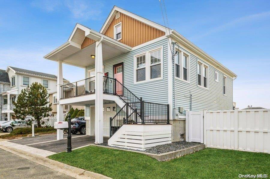 Lindenhurst, NY 11757,849 Arctic ST