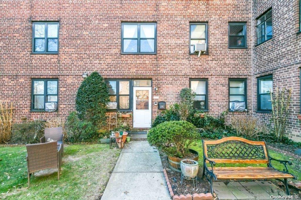 East Elmhurst, NY 11370,22-18 80th ST #101B
