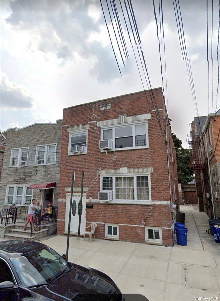 Kew Gardens, NY 11415,84-42 129th ST