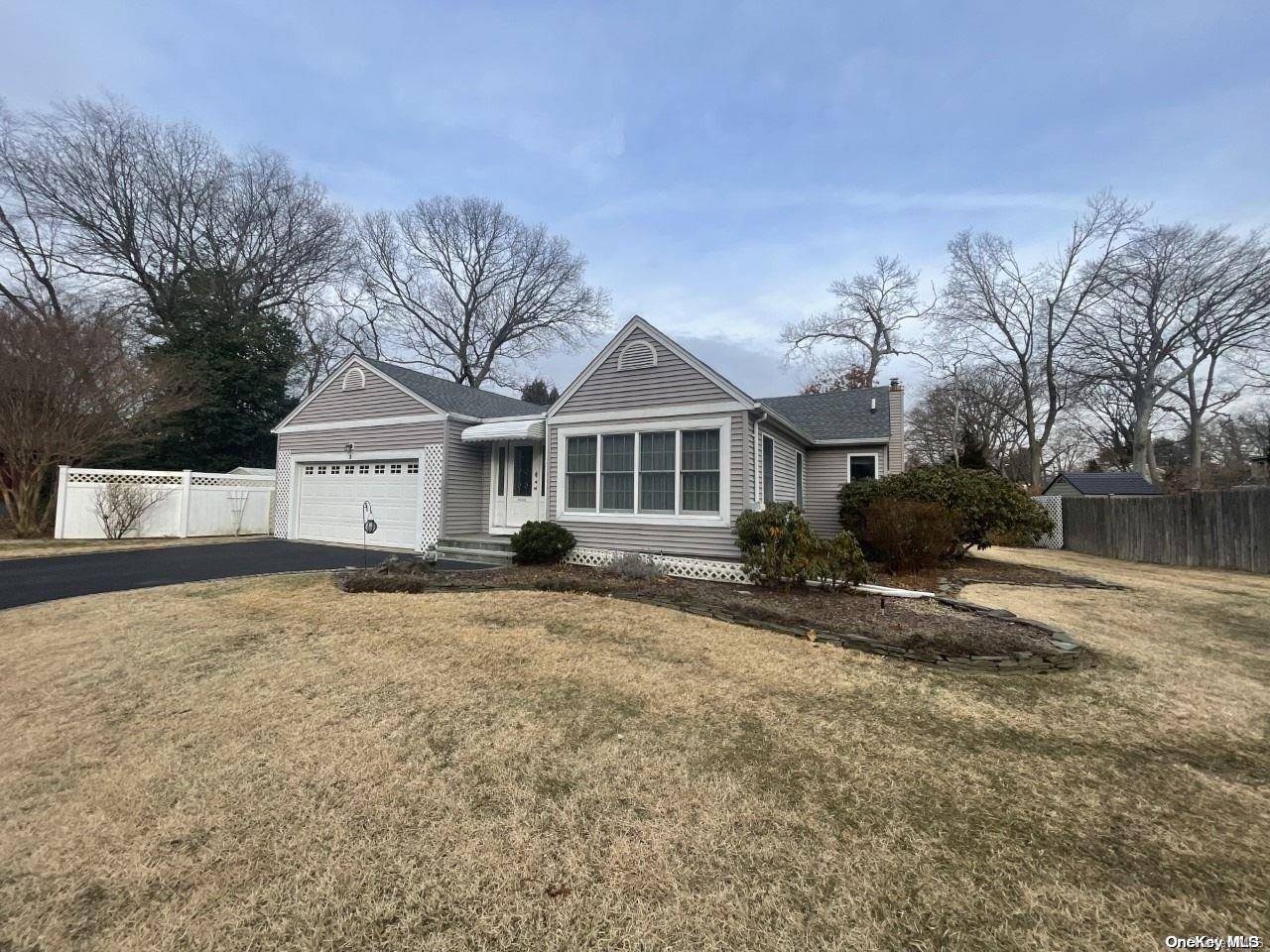 Saint James, NY 11780,3 Christopher Ct