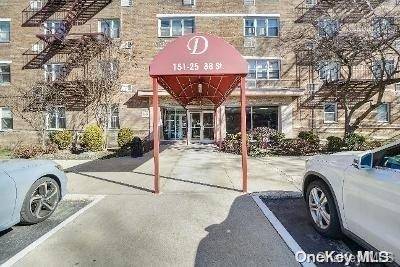 Howard Beach, NY 11414,151-25 88 ST #2F