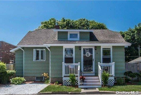 Patchogue, NY 11772,18 Seitz CT
