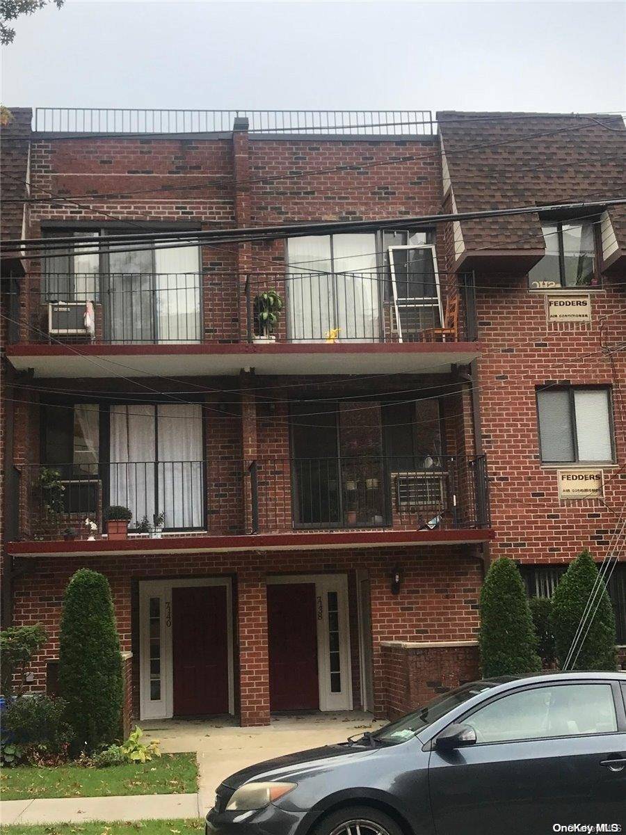 Fresh Meadows, NY 11365,71-38 163rd ST #3 Fl