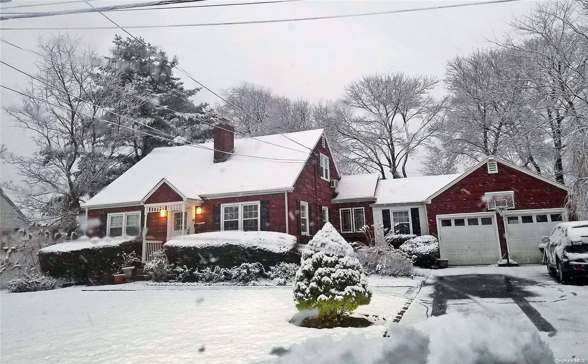 Amityville, NY 11701,16 Griffing AVE