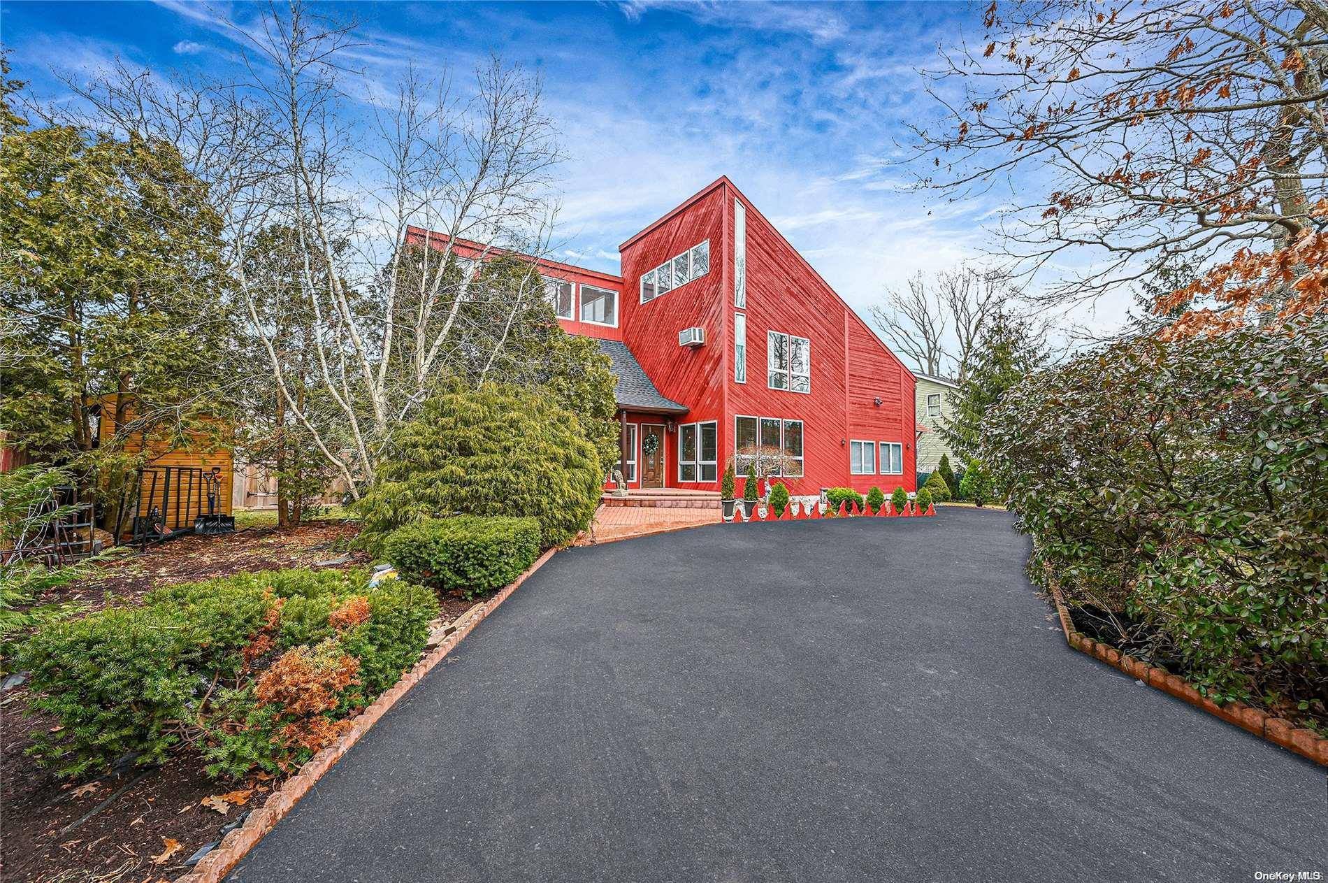 Shirley, NY 11967,19 Arpage DR