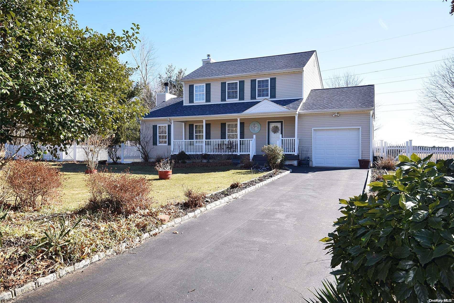 Calverton, NY 11933,9 Sunwood DR