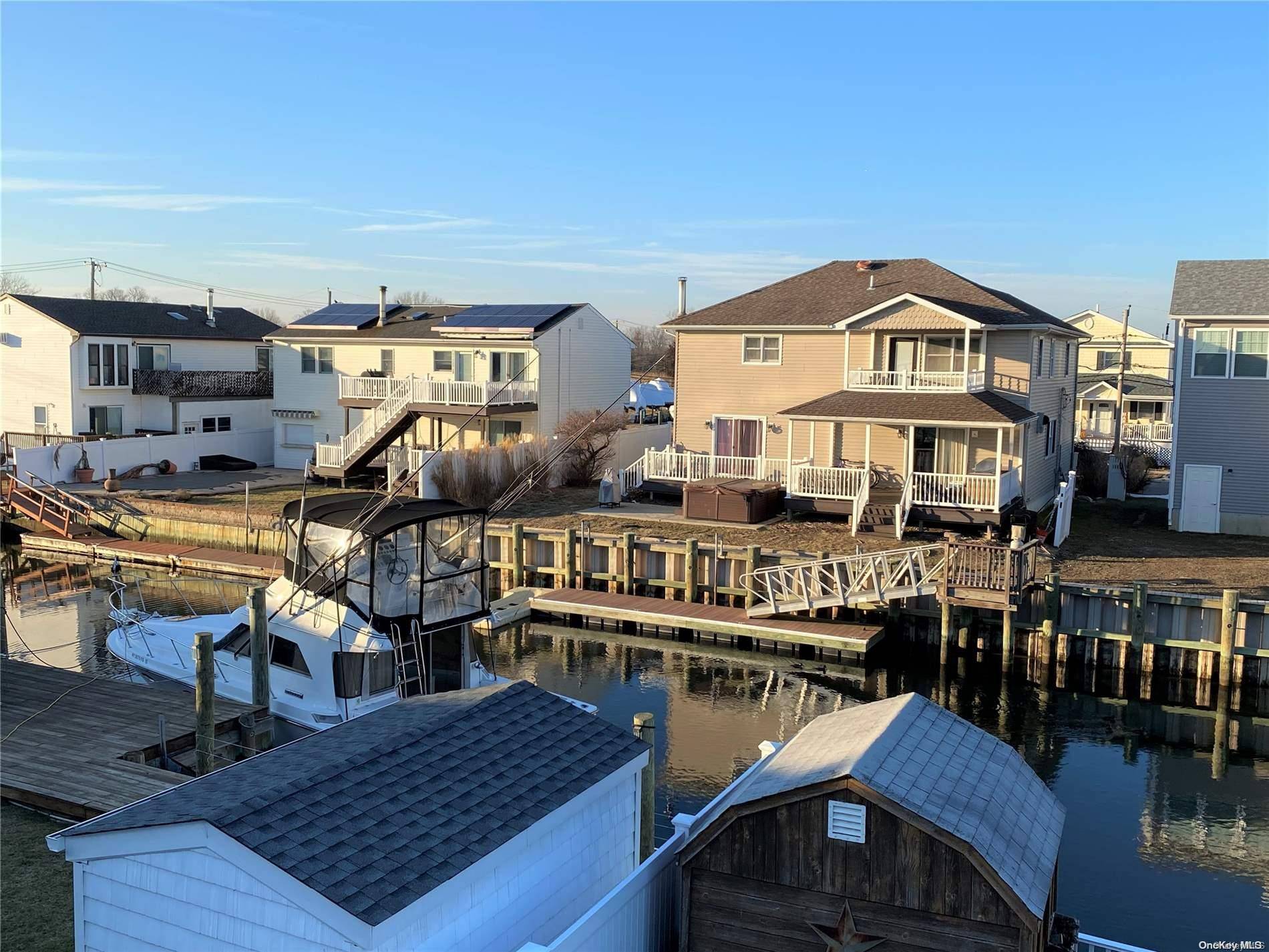 Seaford, NY 11783,3609 Nimrod ST