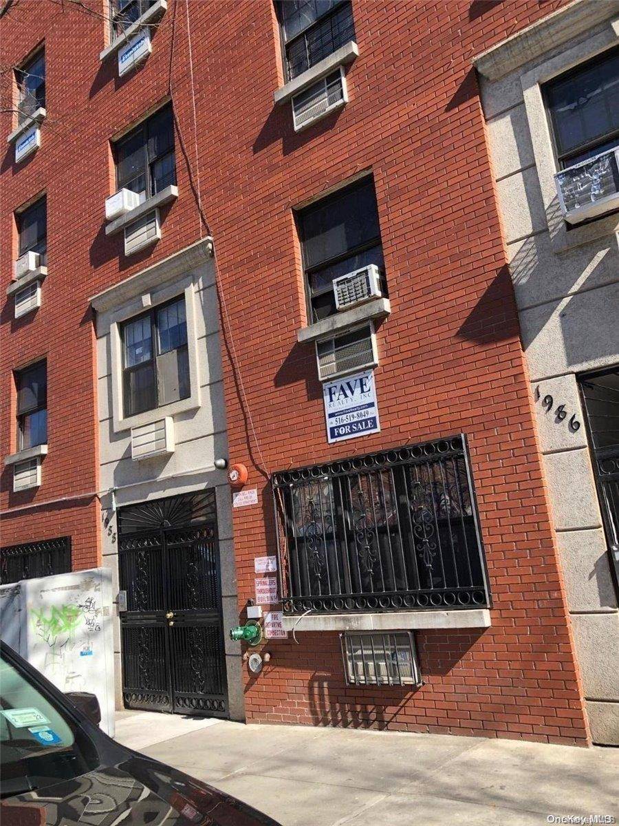Bronx, NY 10460,1989 Southern BLVD