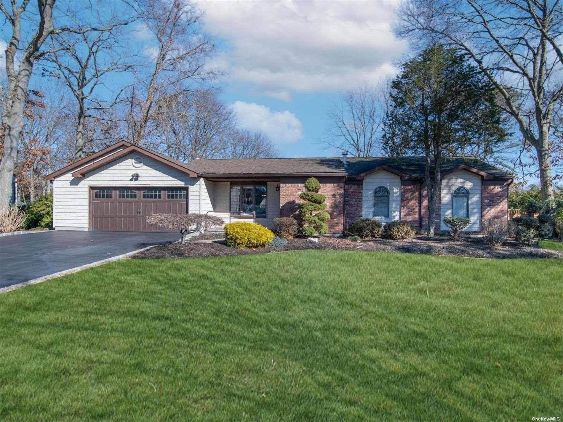 Ronkonkoma, NY 11779,69 Warren AVE