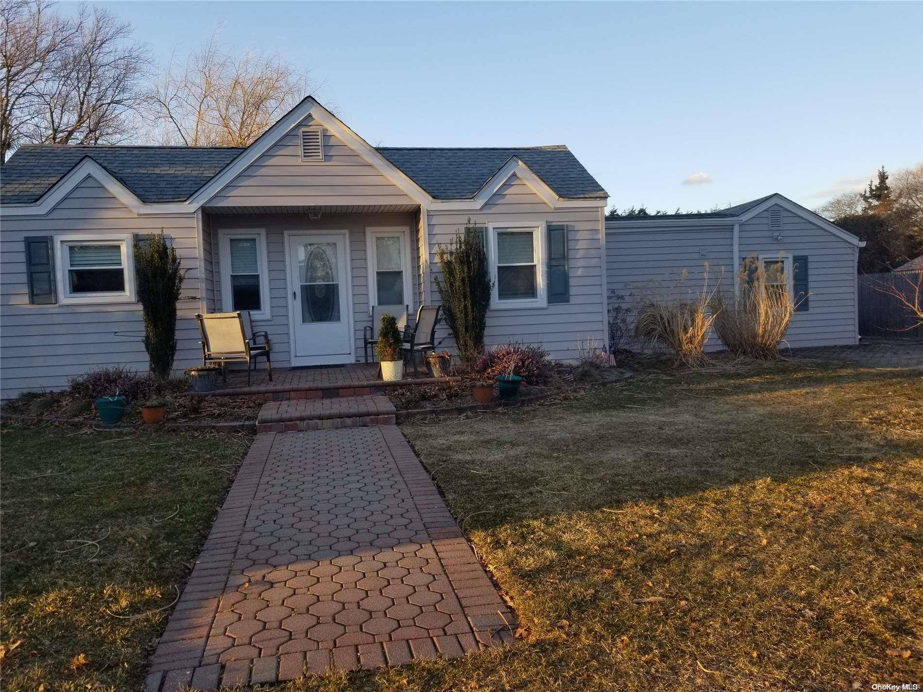 Shirley, NY 11967,41 Rugby DR