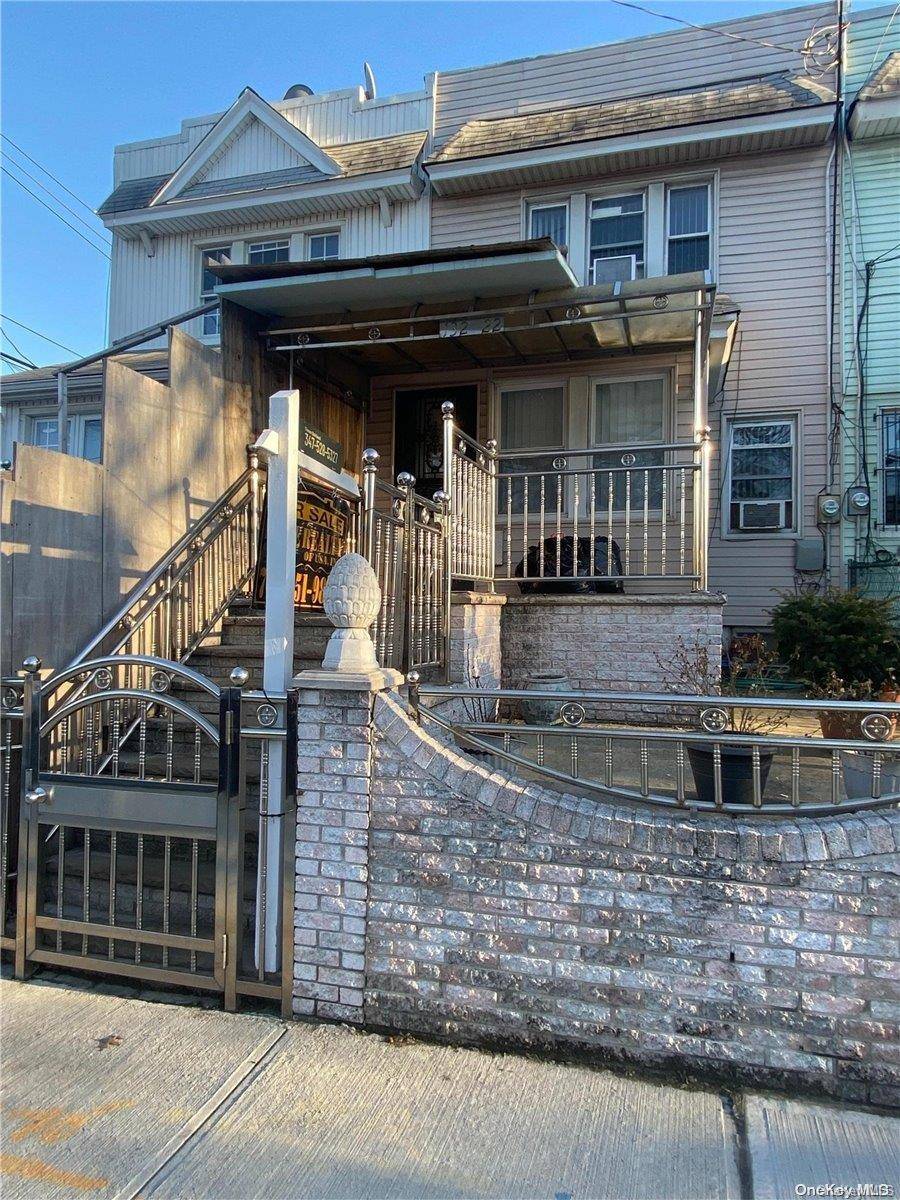 Richmond Hill, NY 11418,132-22 101st AVE