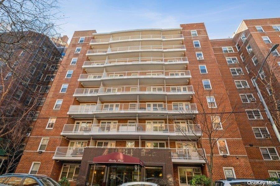 Forest Hills, NY 11375,110- 20 71Road #516