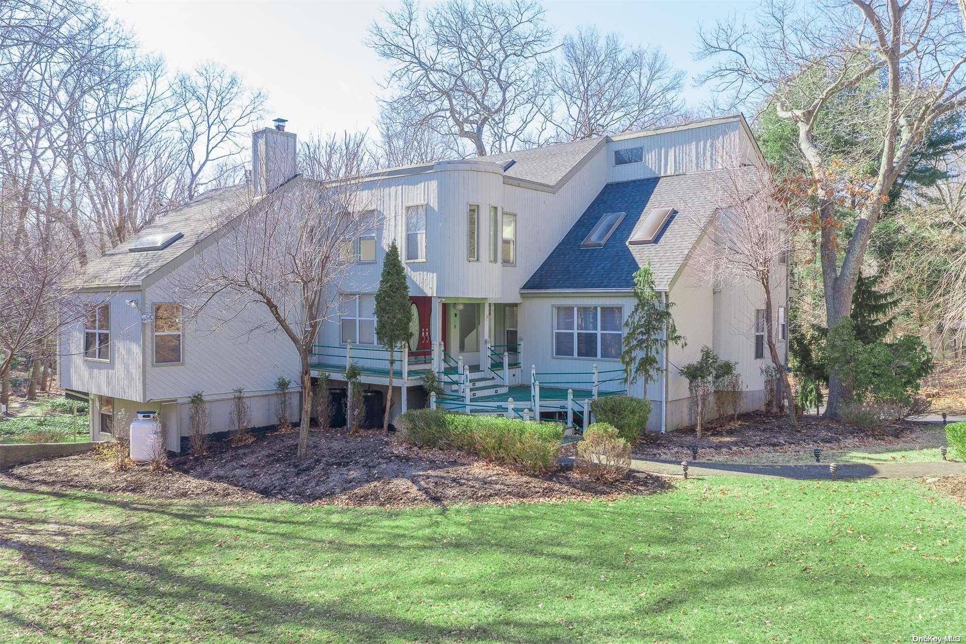 Shoreham, NY 11786,9 Upham Down