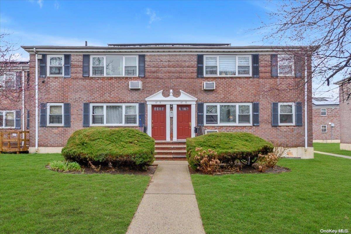 Kew Garden Hills, NY 11367,67-10 150th ST #401A