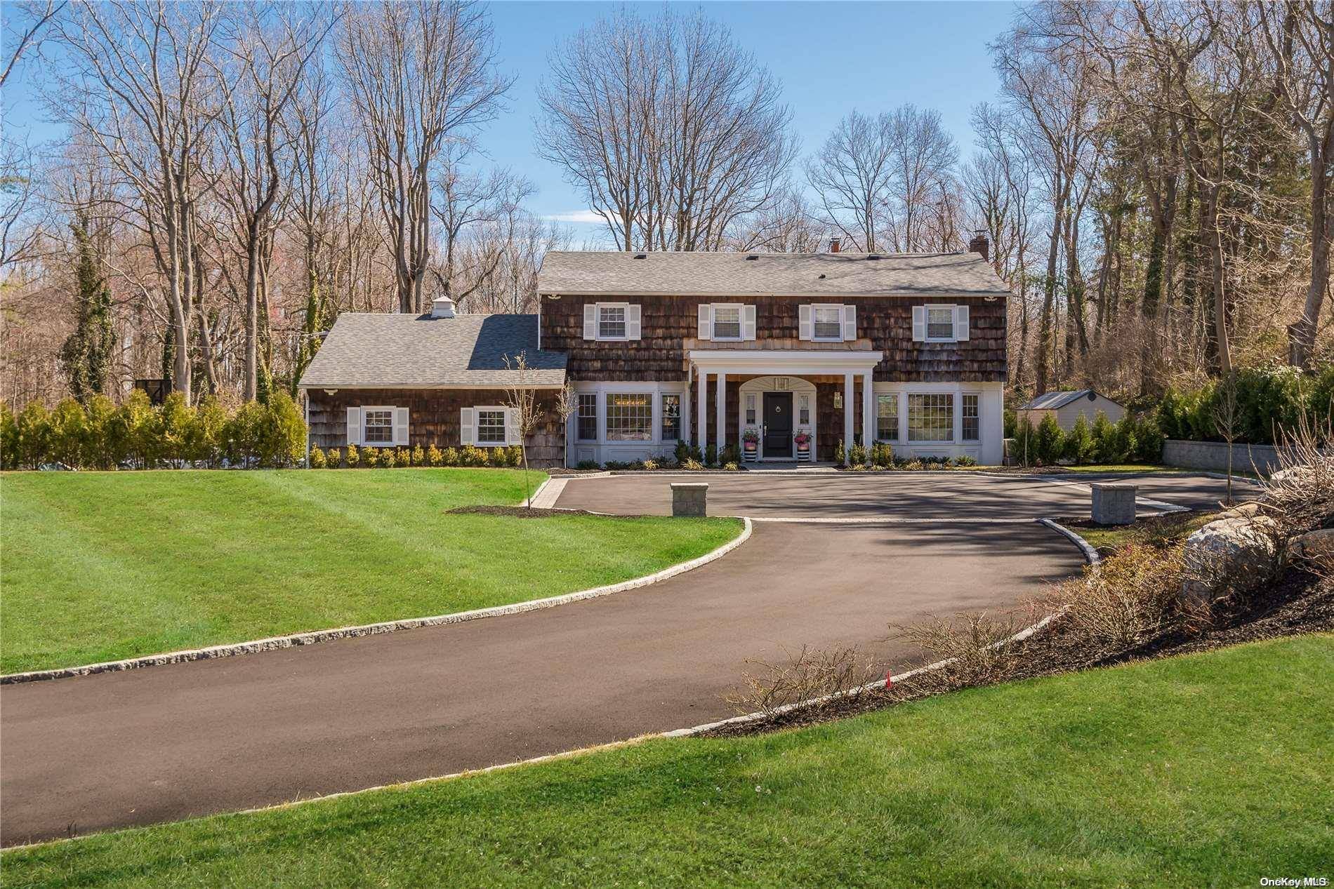 Woodbury, NY 11797,100 Plainview RD