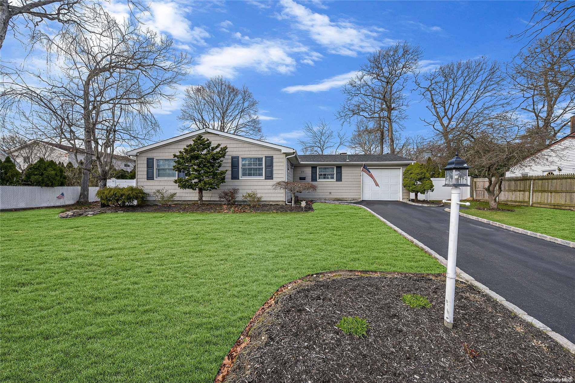 Ronkonkoma, NY 11779,23 Amherst RD